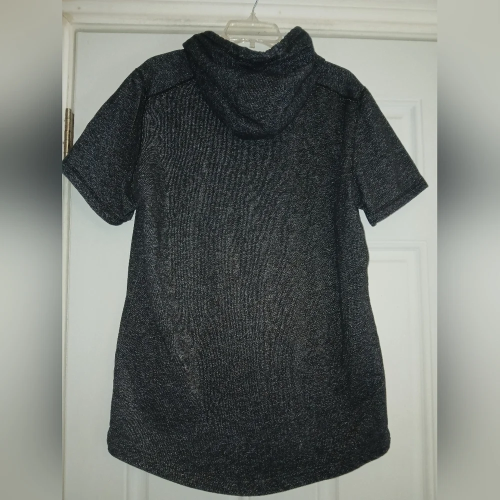 Under Armour Men's Charcoal Short Sleeve Hoodie XL - Picture 3 of 4